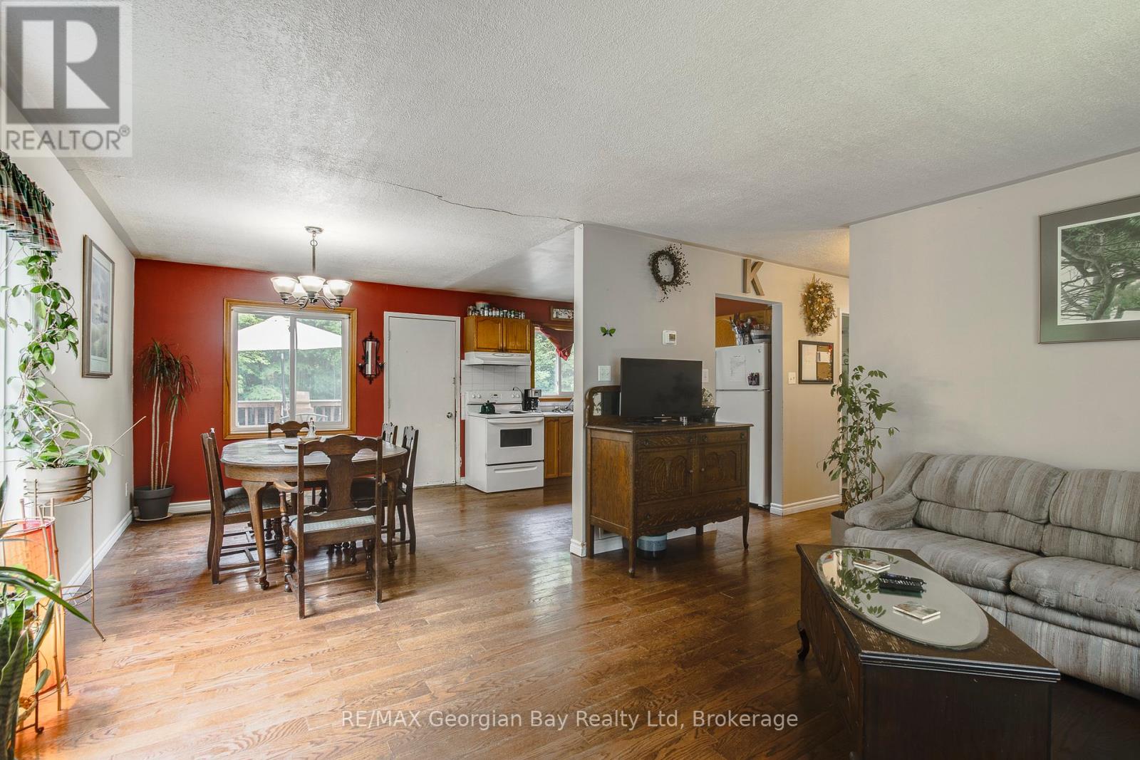 41 Tucson Road, Tiny, Ontario  L9M 0B6 - Photo 8 - S12272981