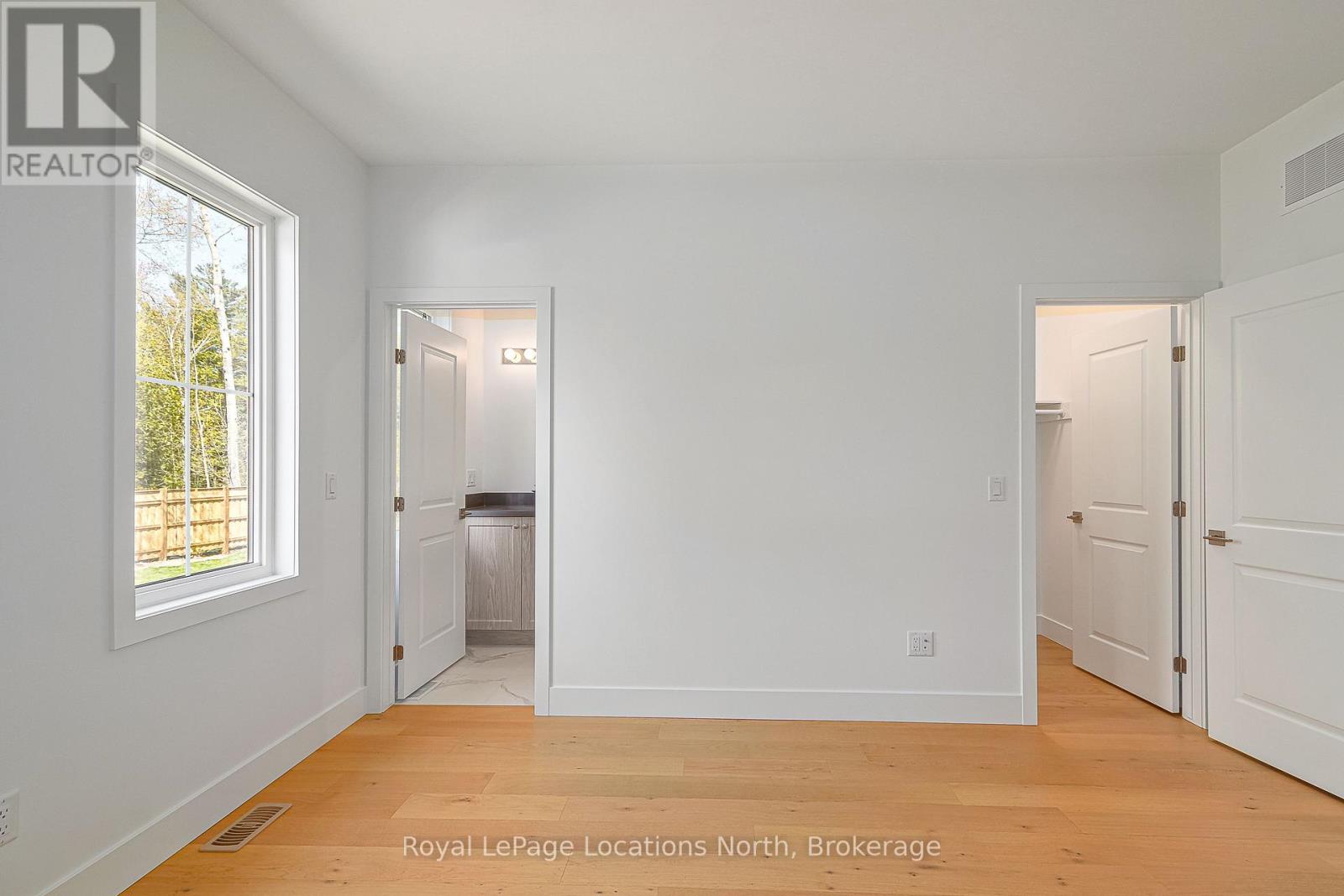 64 52nd Street S, Wasaga Beach, Ontario  L9Z 1W8 - Photo 16 - S12272991