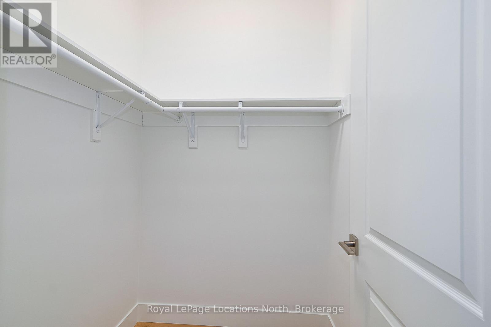 64 52nd Street S, Wasaga Beach, Ontario  L9Z 1W8 - Photo 20 - S12272991