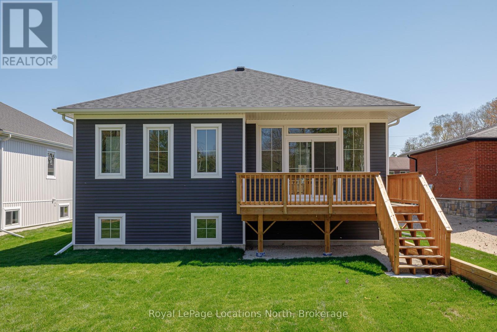 64 52nd Street S, Wasaga Beach, Ontario  L9Z 1W8 - Photo 40 - S12272991