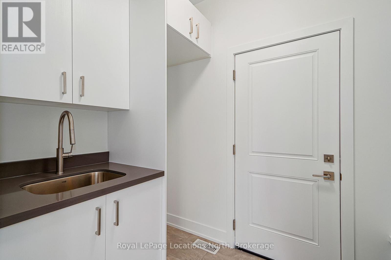 60 52nd Street S, Wasaga Beach, Ontario  L0M 1P0 - Photo 20 - S12272994