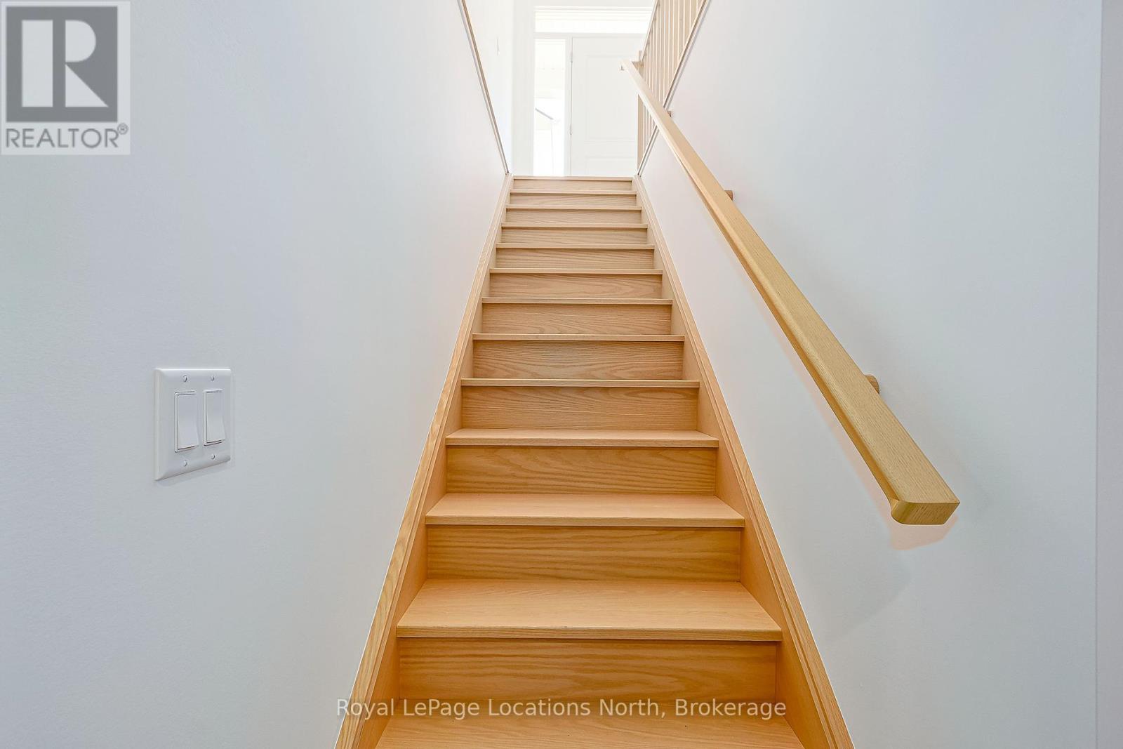 60 52nd Street S, Wasaga Beach, Ontario  L0M 1P0 - Photo 35 - S12272994