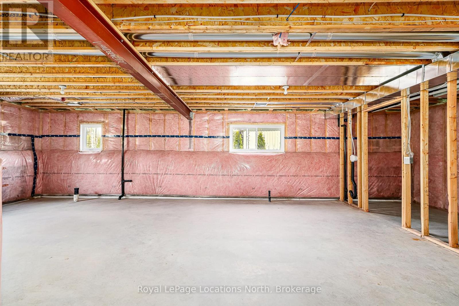 60 52nd Street S, Wasaga Beach, Ontario  L0M 1P0 - Photo 38 - S12272994