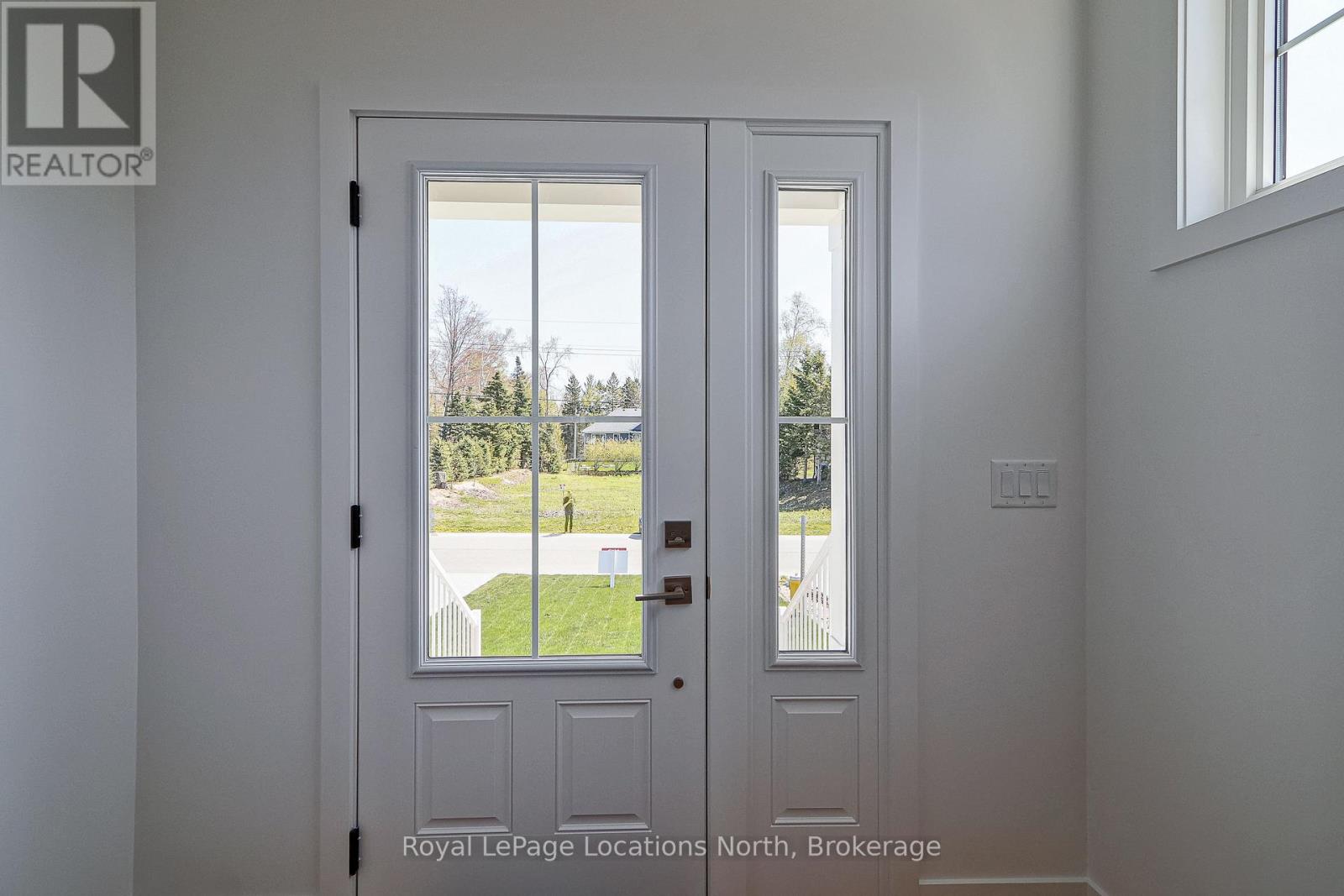 60 52nd Street S, Wasaga Beach, Ontario  L0M 1P0 - Photo 7 - S12272994