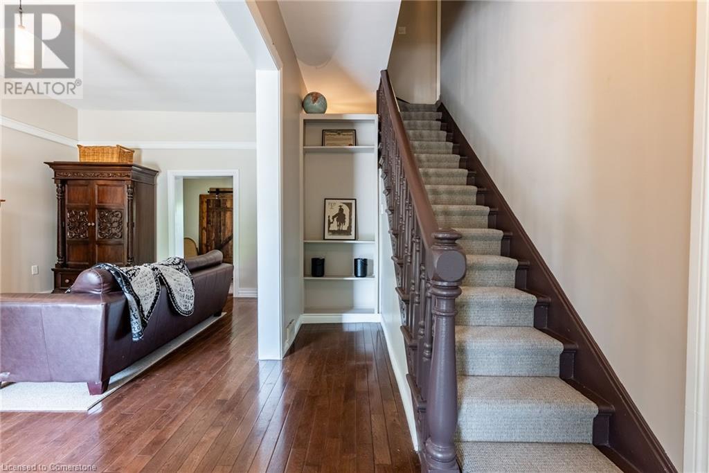 Property at 954 BEACH Boulevard image 3