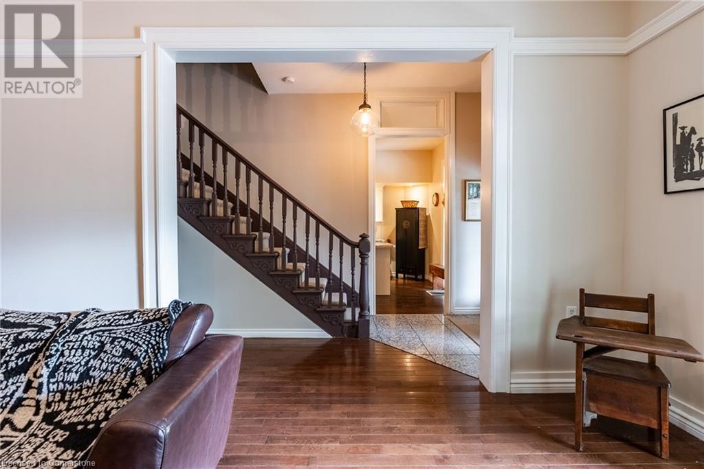 Property at 954 BEACH Boulevard image 5
