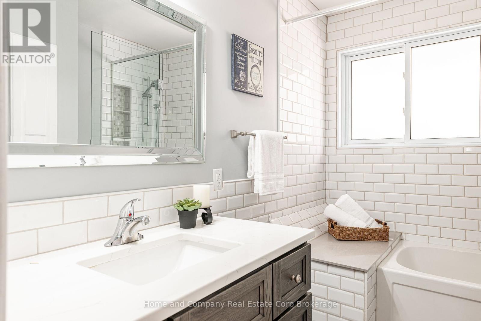 16 Feick Crescent, Stratford, Ontario  N5A 5X2 - Photo 11 - X12272989