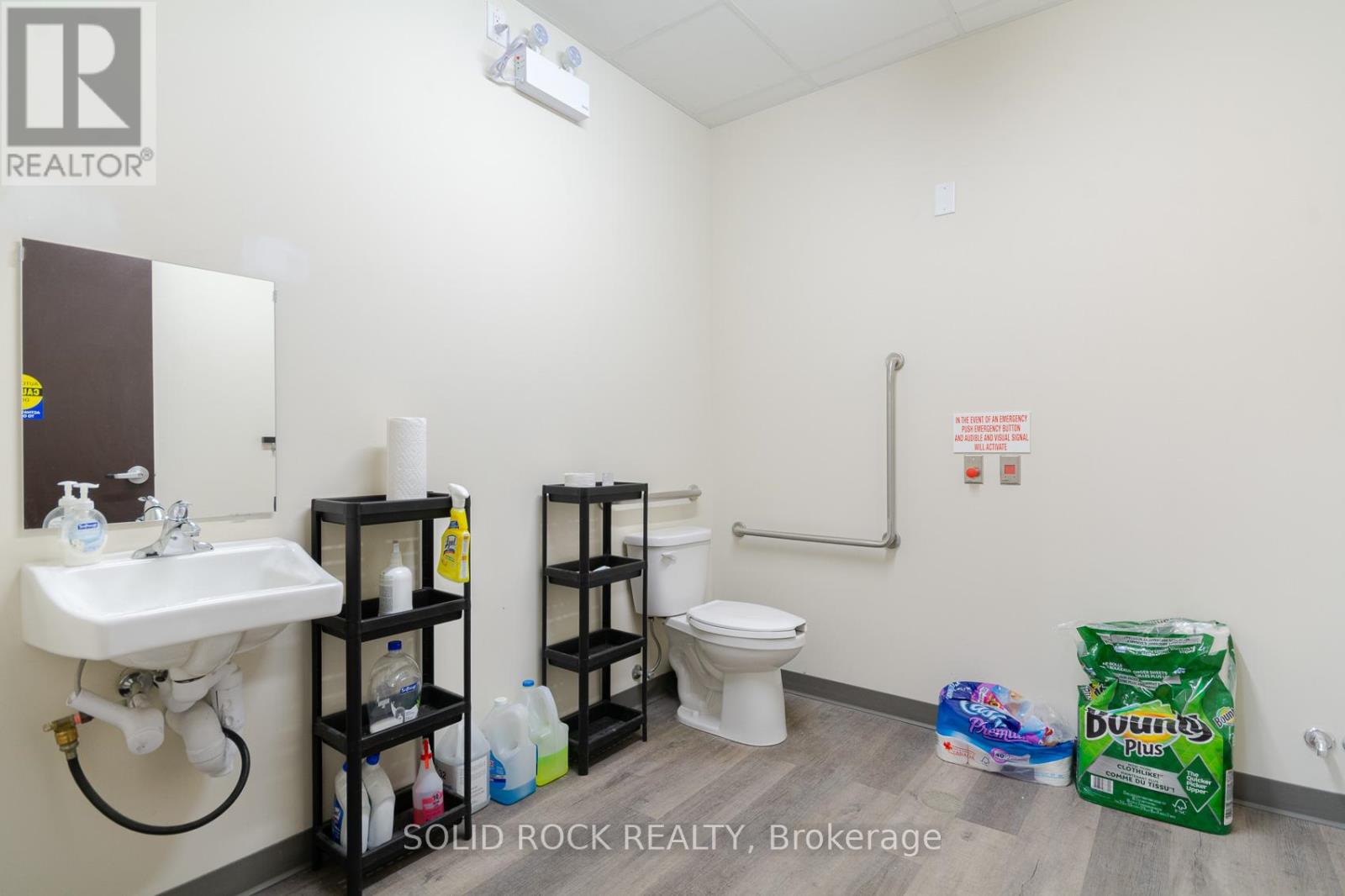 767 Silver Seven Road, Ottawa, Ontario  K2V 0H1 - Photo 17 - X12272802