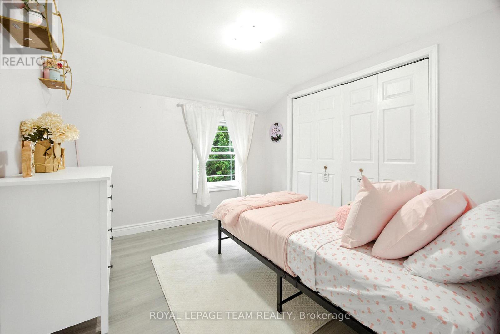 15 Main Street, Merrickville-Wolford, Ontario  K0G 1G0 - Photo 21 - X12272892