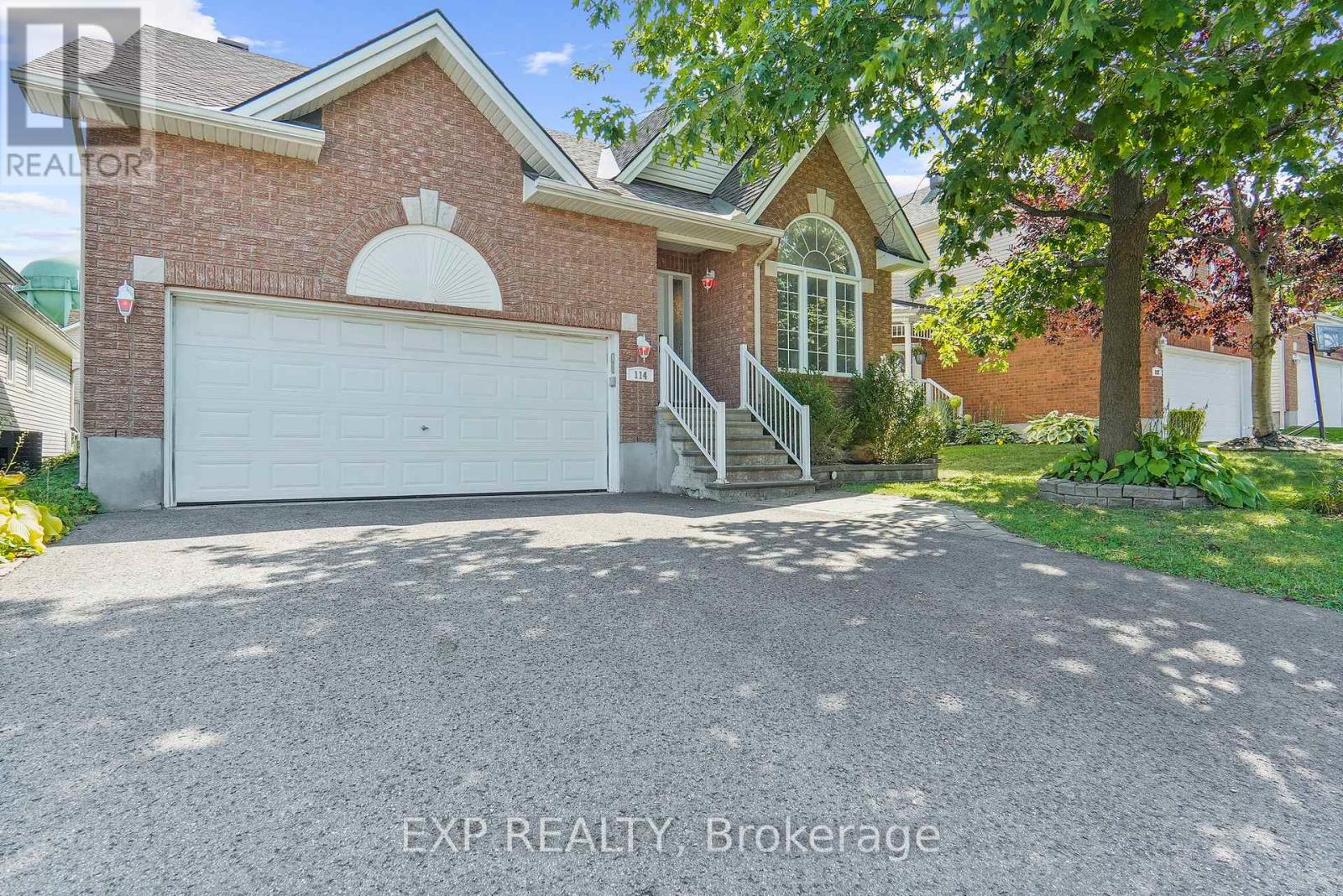 Property at 114 ECHOWOODS AVENUE image 1
