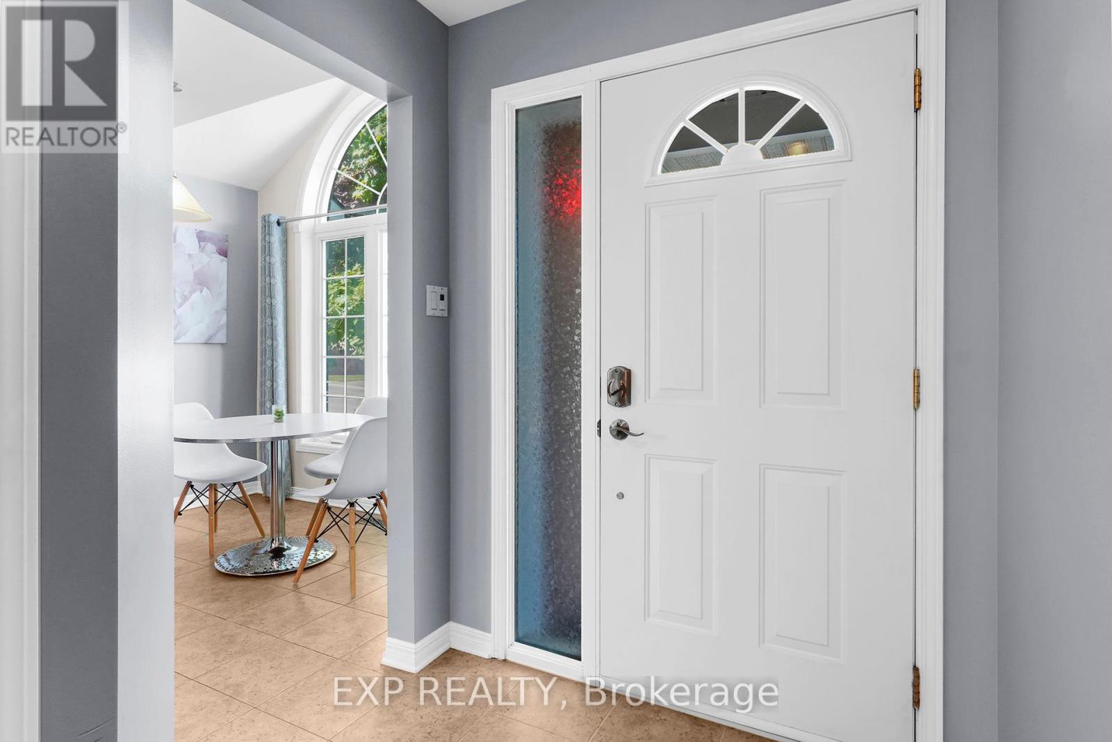 Property at 114 ECHOWOODS AVENUE image 2