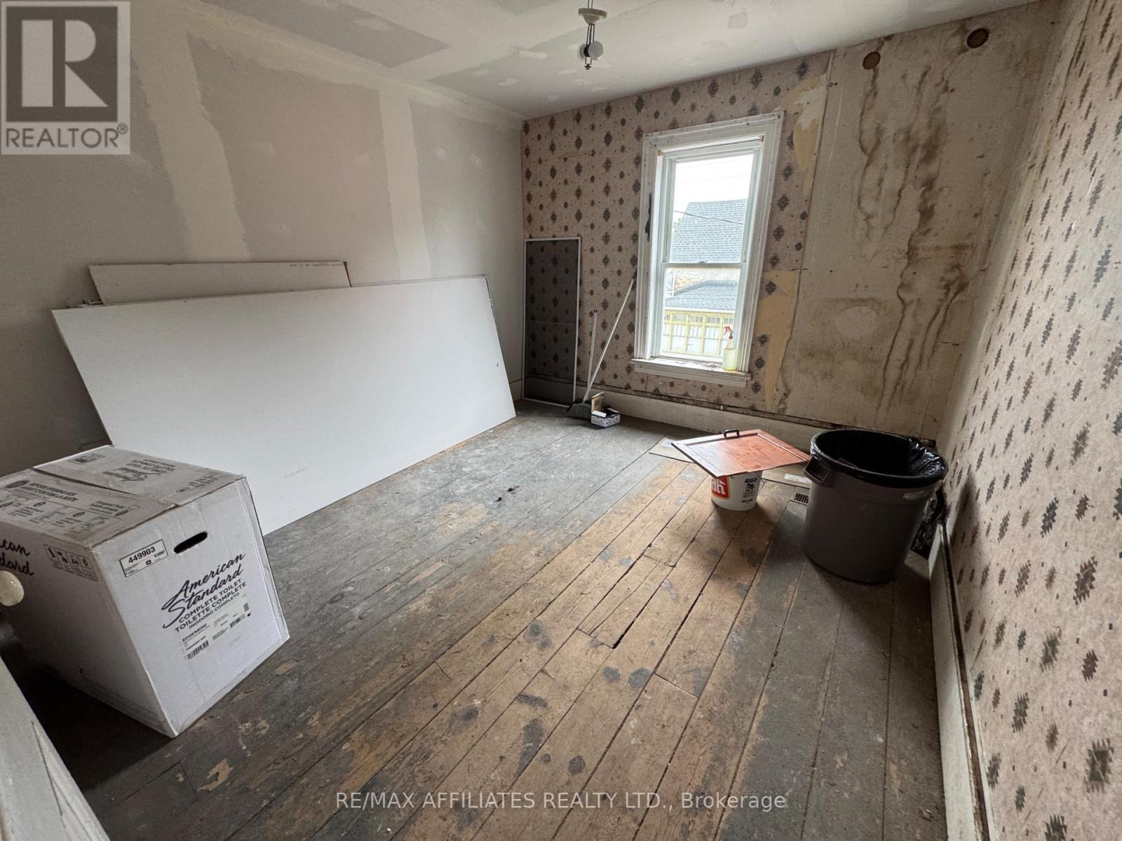 12 Helen Street, Smiths Falls, Ontario  K7A 2M3 - Photo 17 - X12272940