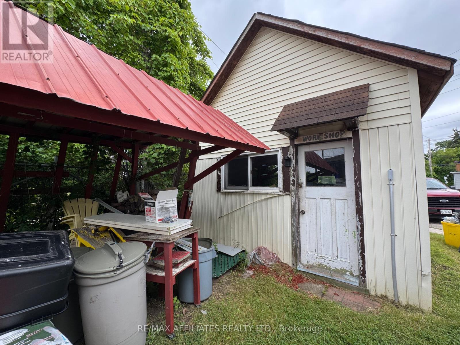 12 Helen Street, Smiths Falls, Ontario  K7A 2M3 - Photo 5 - X12272940