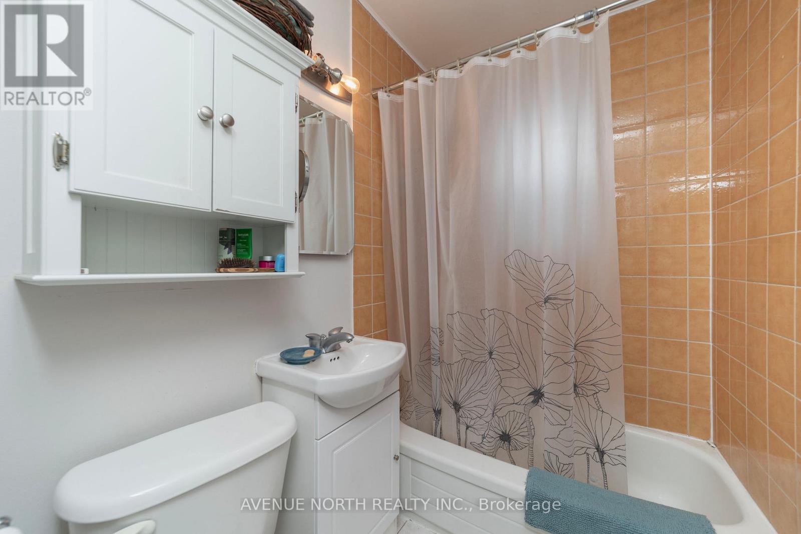 40 Vaughan Street, Ottawa, Ontario  K1M 1X1 - Photo 16 - X12272941