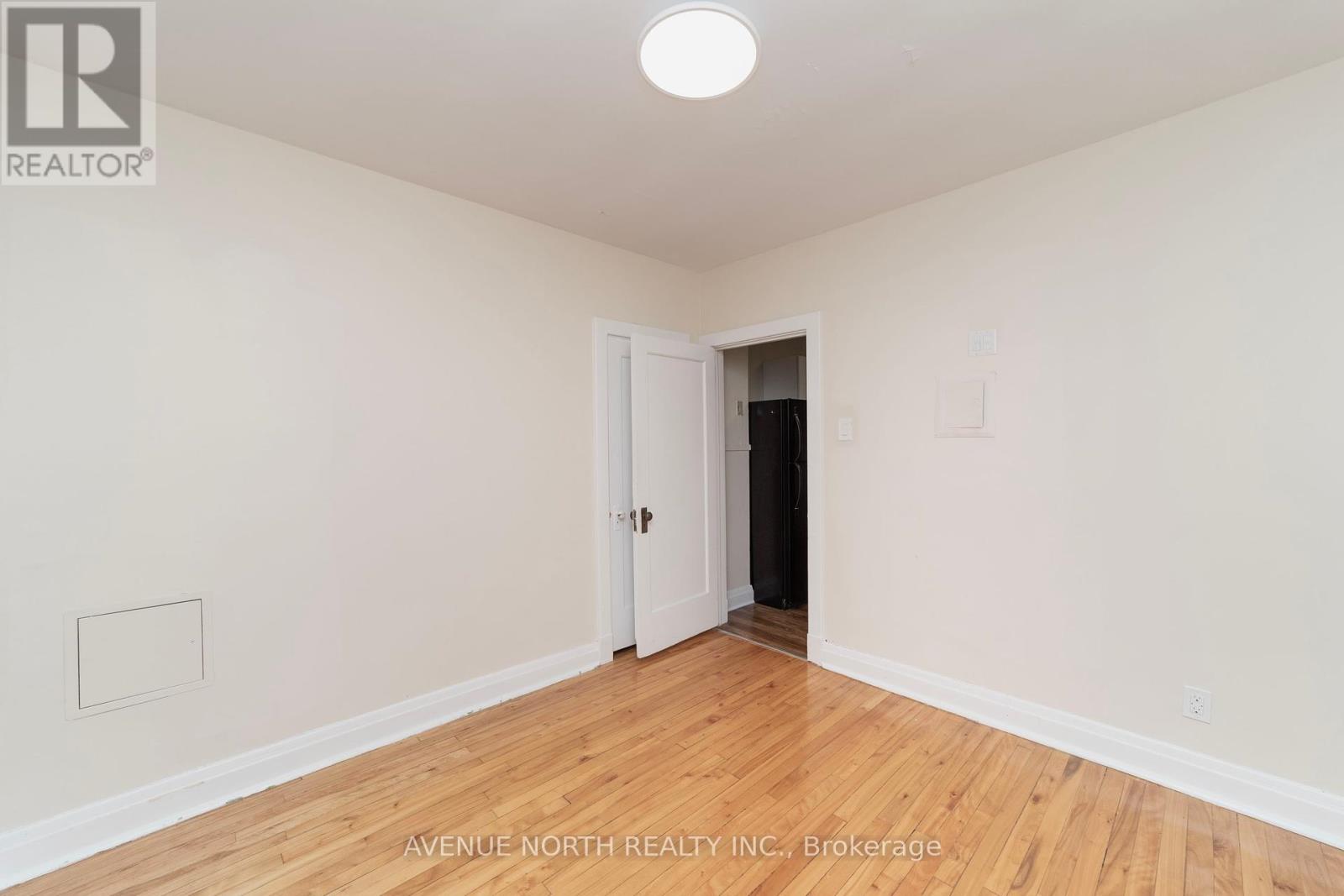 40 Vaughan Street, Ottawa, Ontario  K1M 1X1 - Photo 31 - X12272941