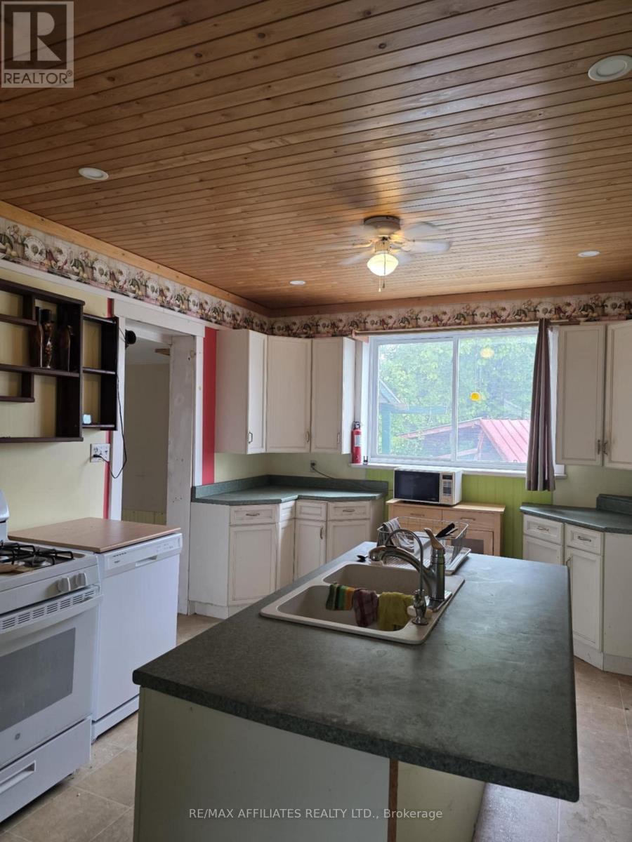 12 Helen Street, Smiths Falls, Ontario  K7A 2M3 - Photo 15 - X12272943