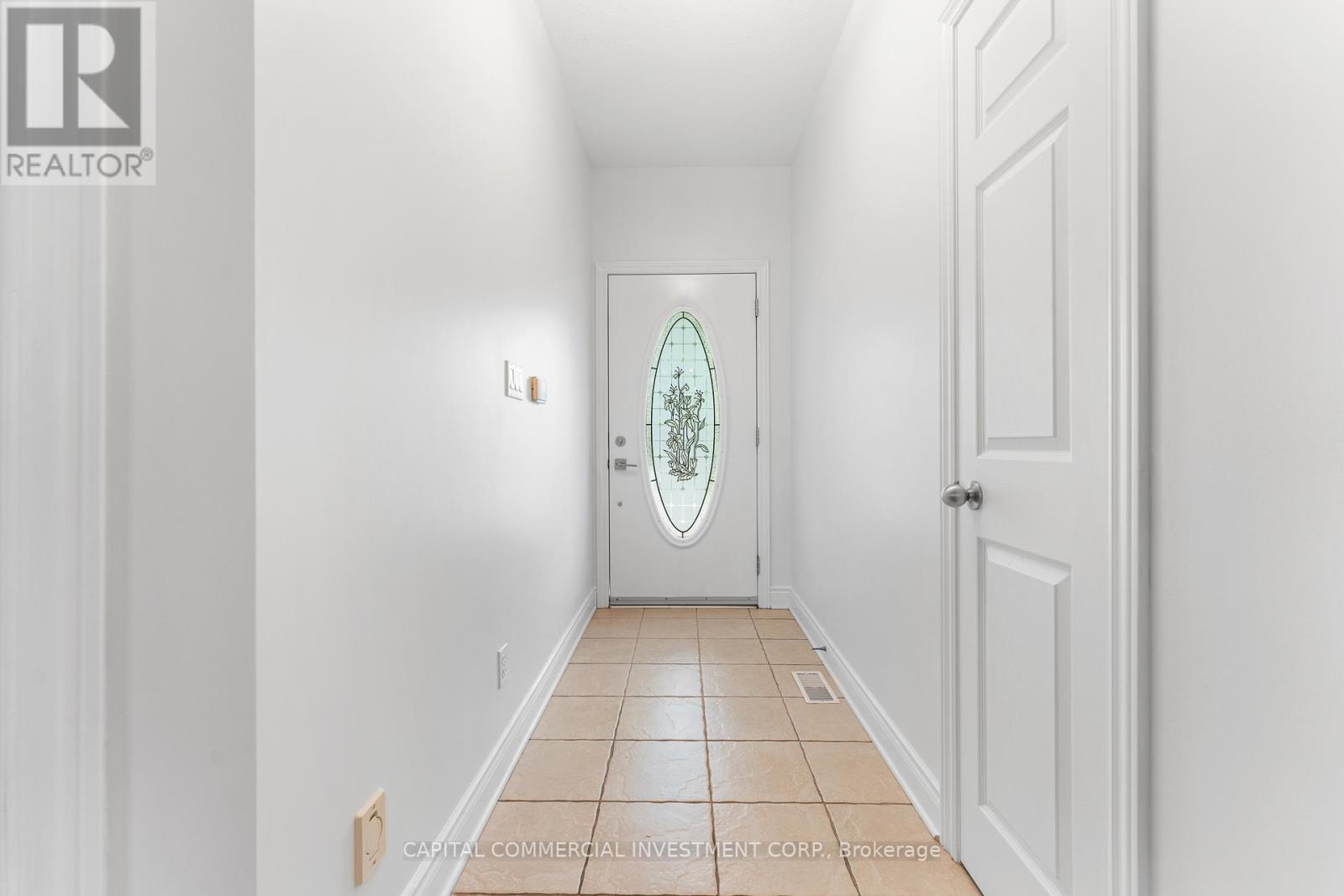 Property at 1504 QUEENSDALE AVENUE image 4