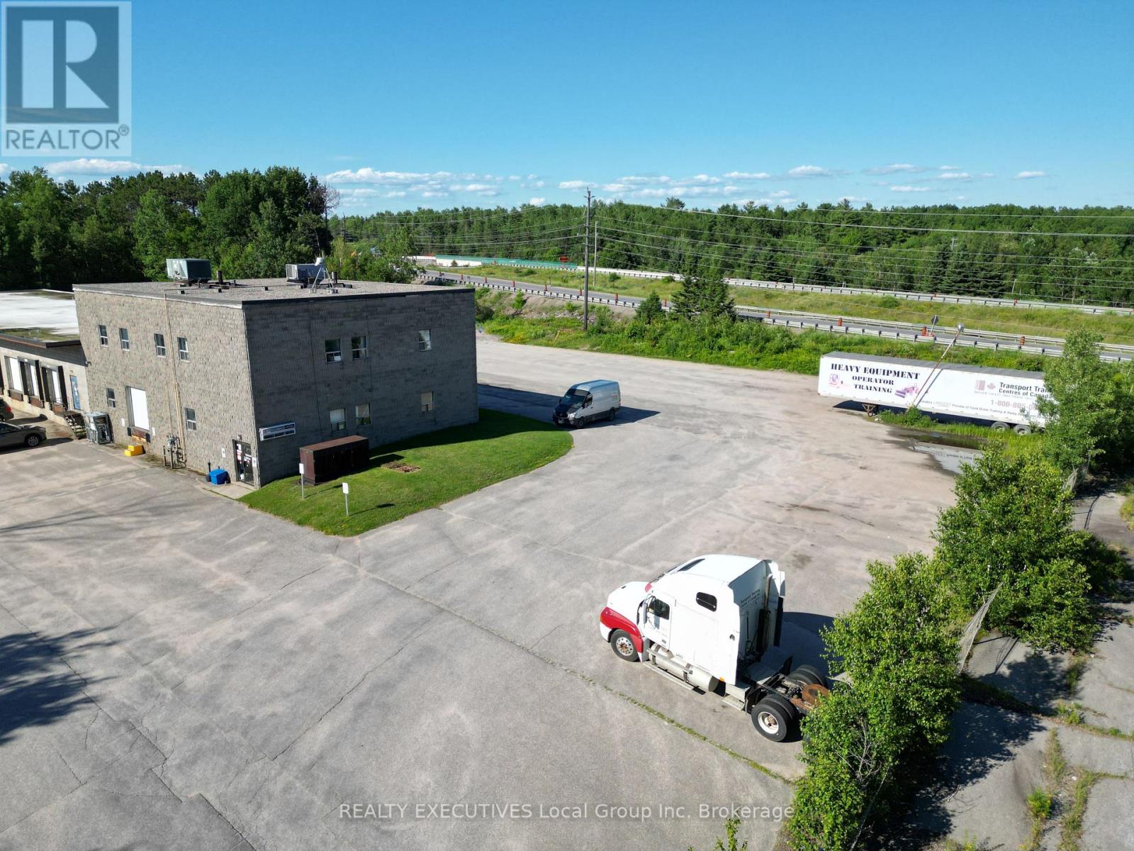 Unit #2 - 25 Willow Drive, North Bay, Ontario  P1A 4A9 - Photo 4 - X12272837