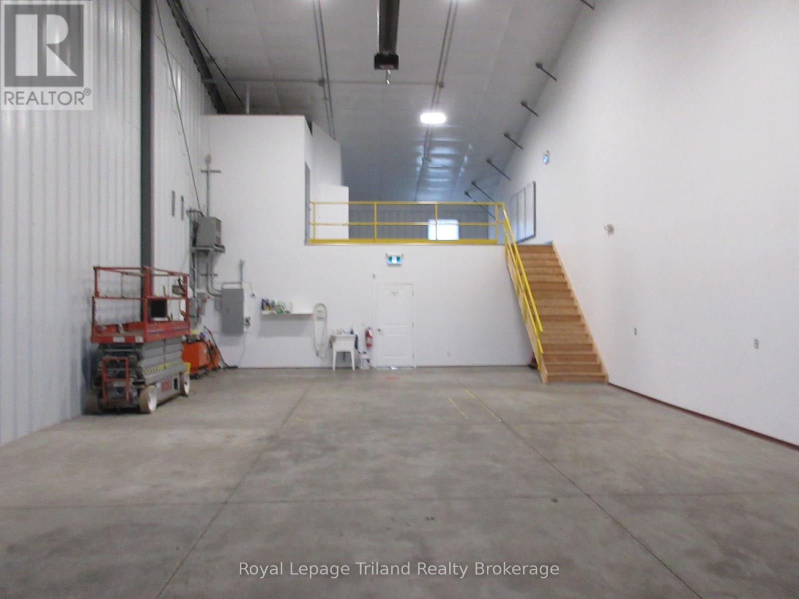5 - 1099 Commerce Way, Woodstock, Ontario  N4V 0A2 - Photo 15 - X12272985