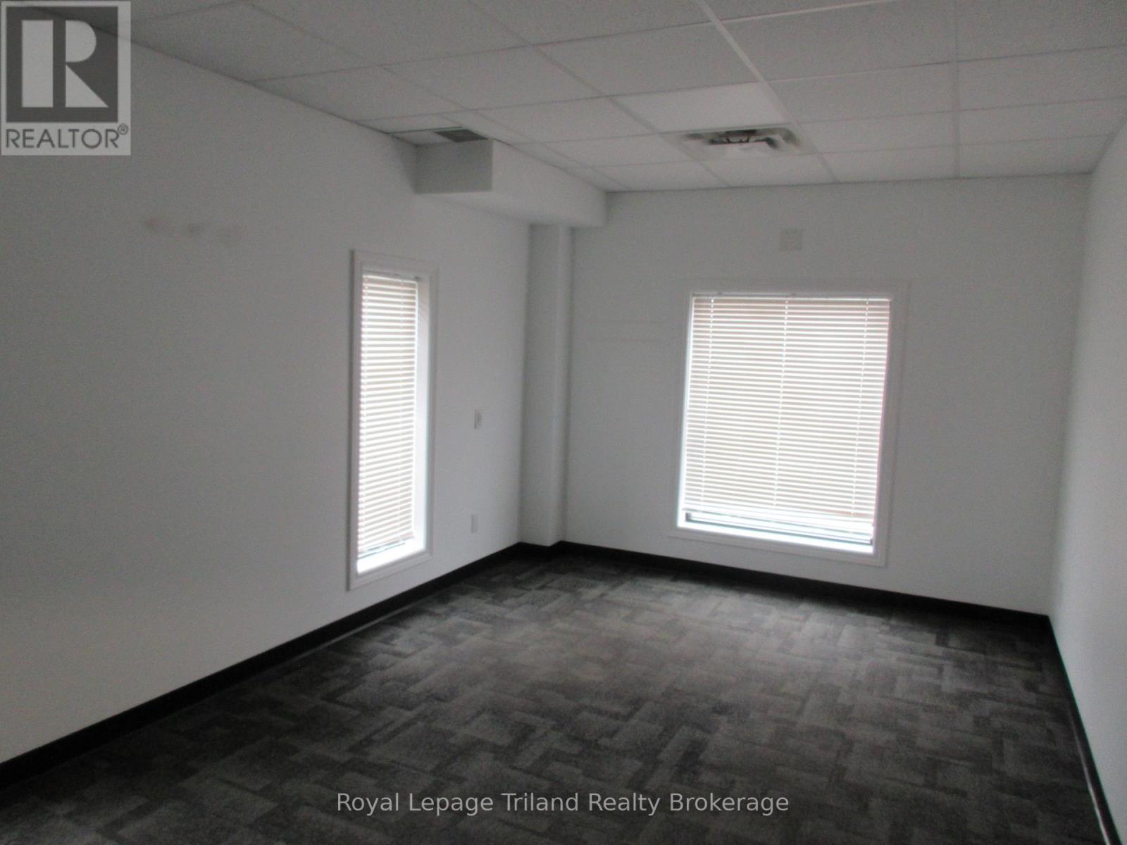 5 - 1099 Commerce Way, Woodstock, Ontario  N4V 0A2 - Photo 9 - X12272985