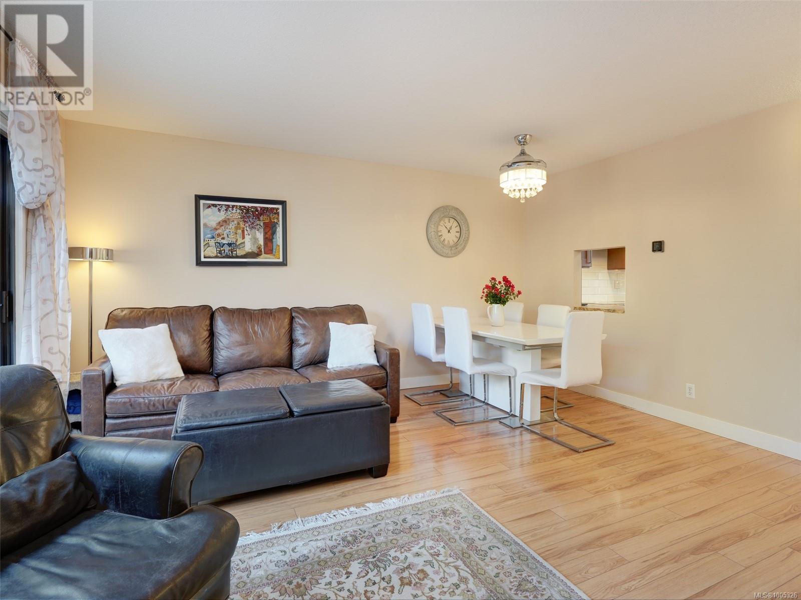 Property at 205 642 Agnes St image 4