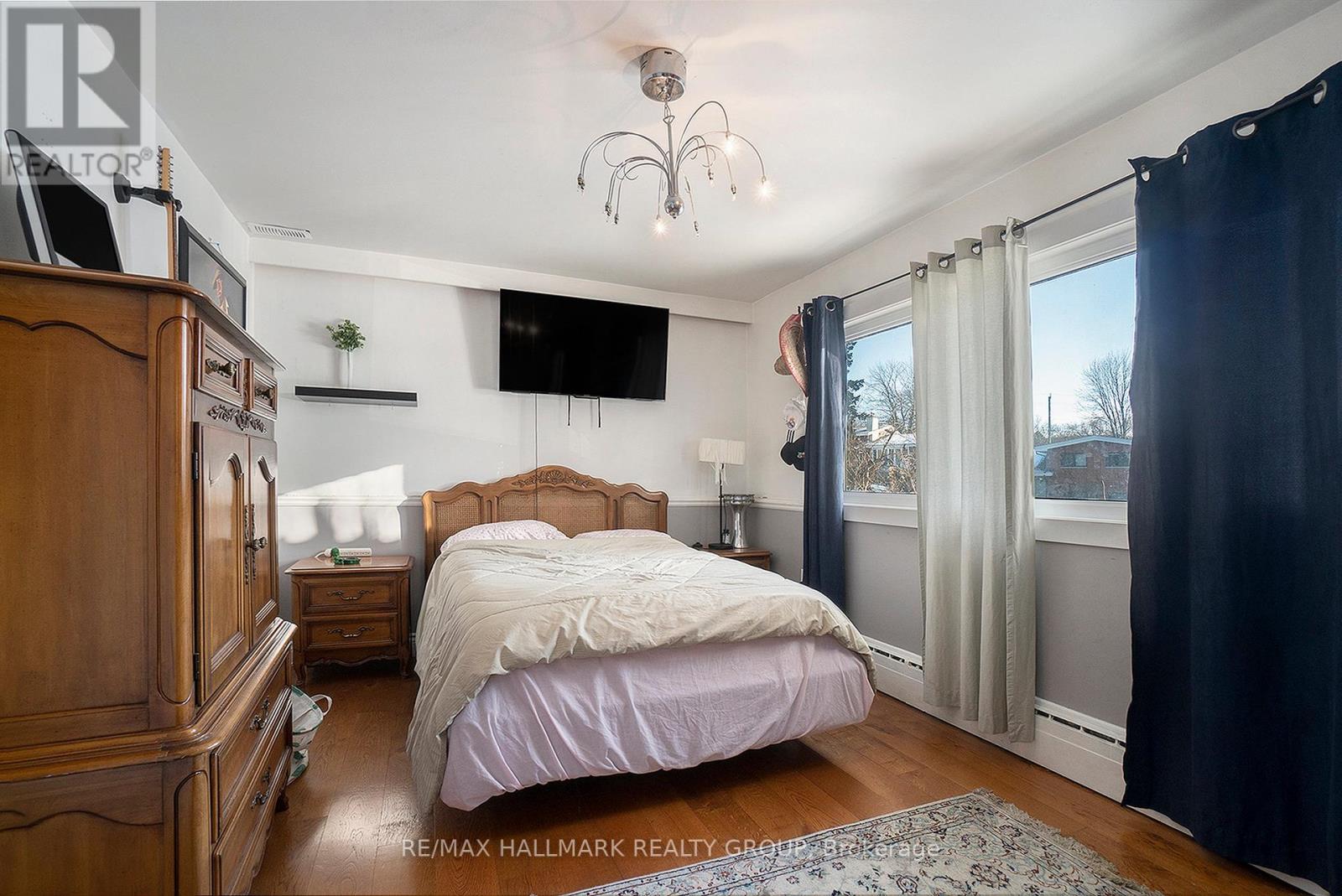 1053 Chelsea Drive, Ottawa, Ontario  K1K 0M7 - Photo 28 - X12268111
