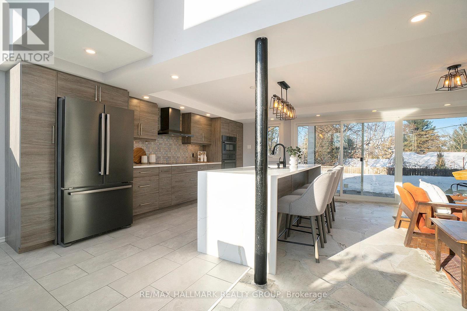 1053 Chelsea Drive, Ottawa, Ontario  K1K 0M7 - Photo 35 - X12268111