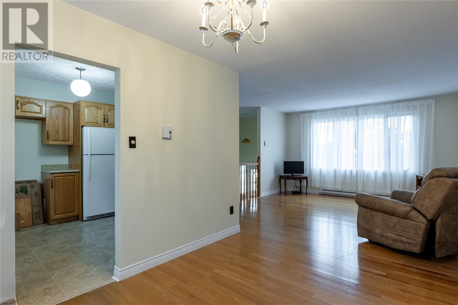 Property at 34 Hawker Crescent image 4