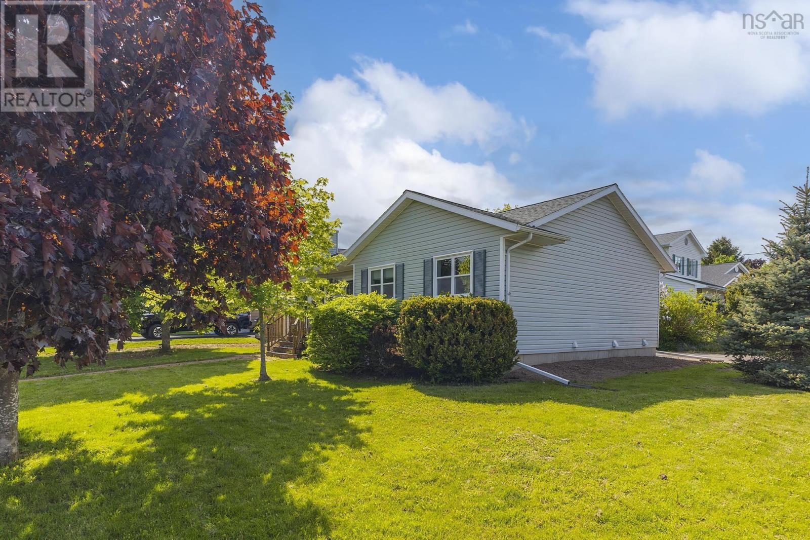 20 Centennial Drive, Antigonish, Nova Scotia  B2G 2Y9 - Photo 3 - 202513807