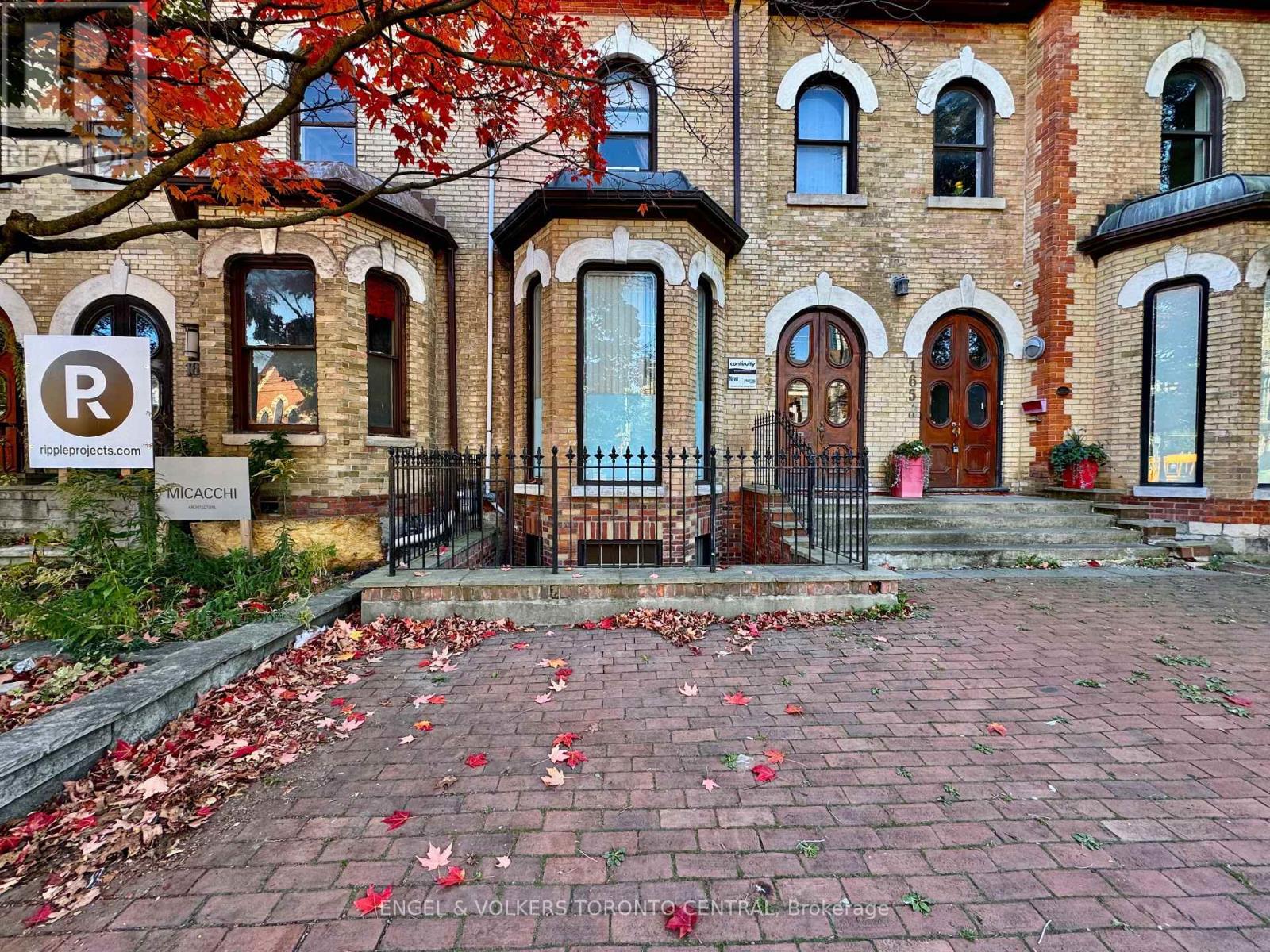 167 Carlton Street, Toronto (Moss Park), Ontario  M5A 2K3 - Photo 6 - C12272767