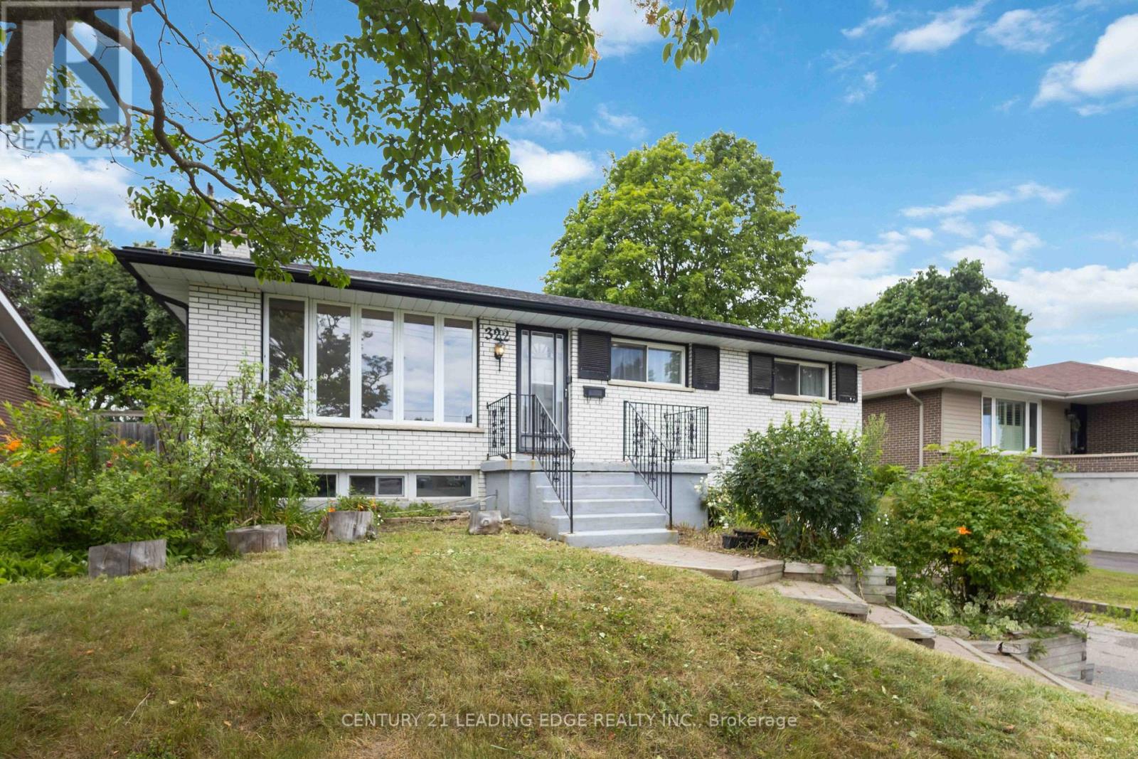 Property at 322 HILLCROFT STREET image 2