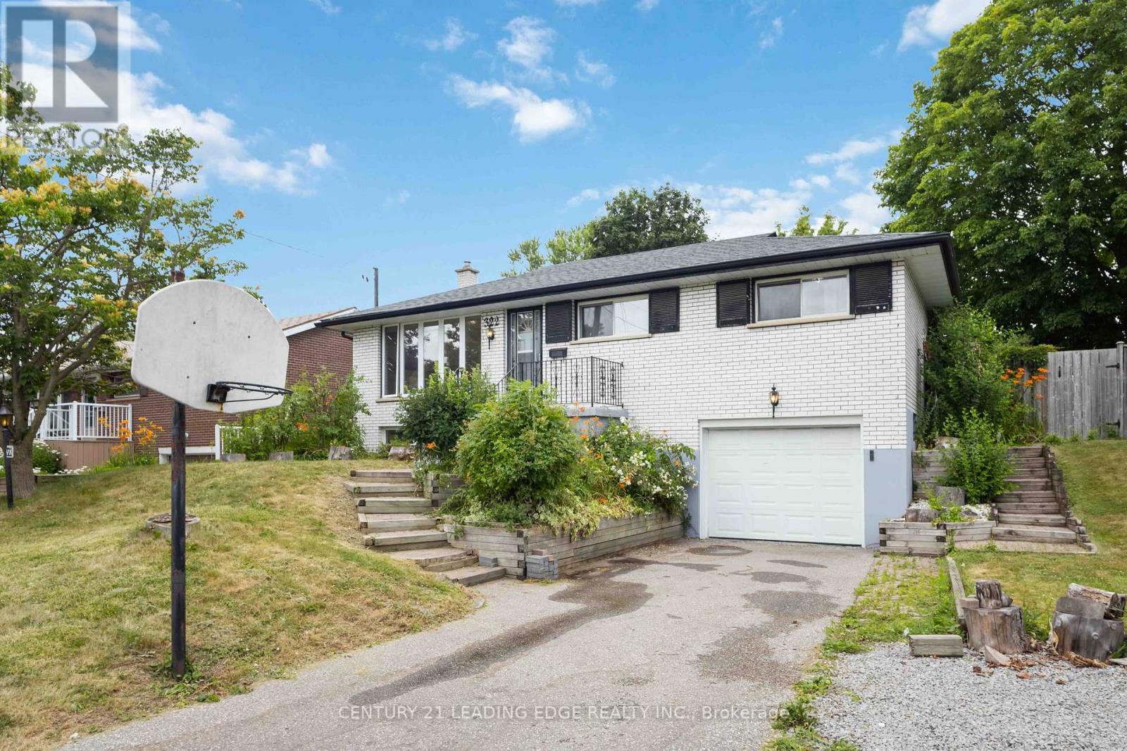 Property at 322 HILLCROFT STREET image 4