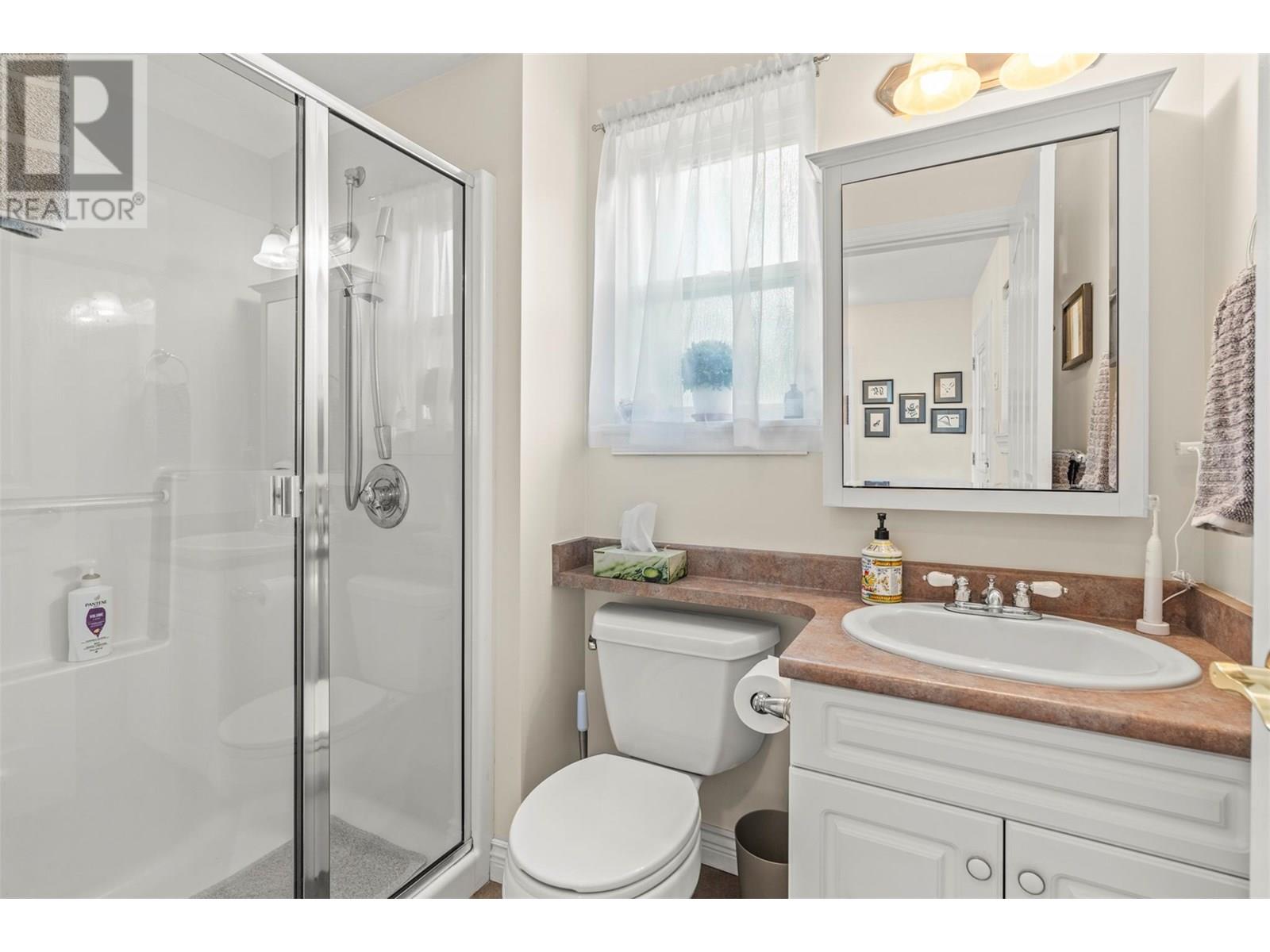 367 Killarney Way, Vernon, British Columbia  V1H 2C5 - Photo 6 - 10354919