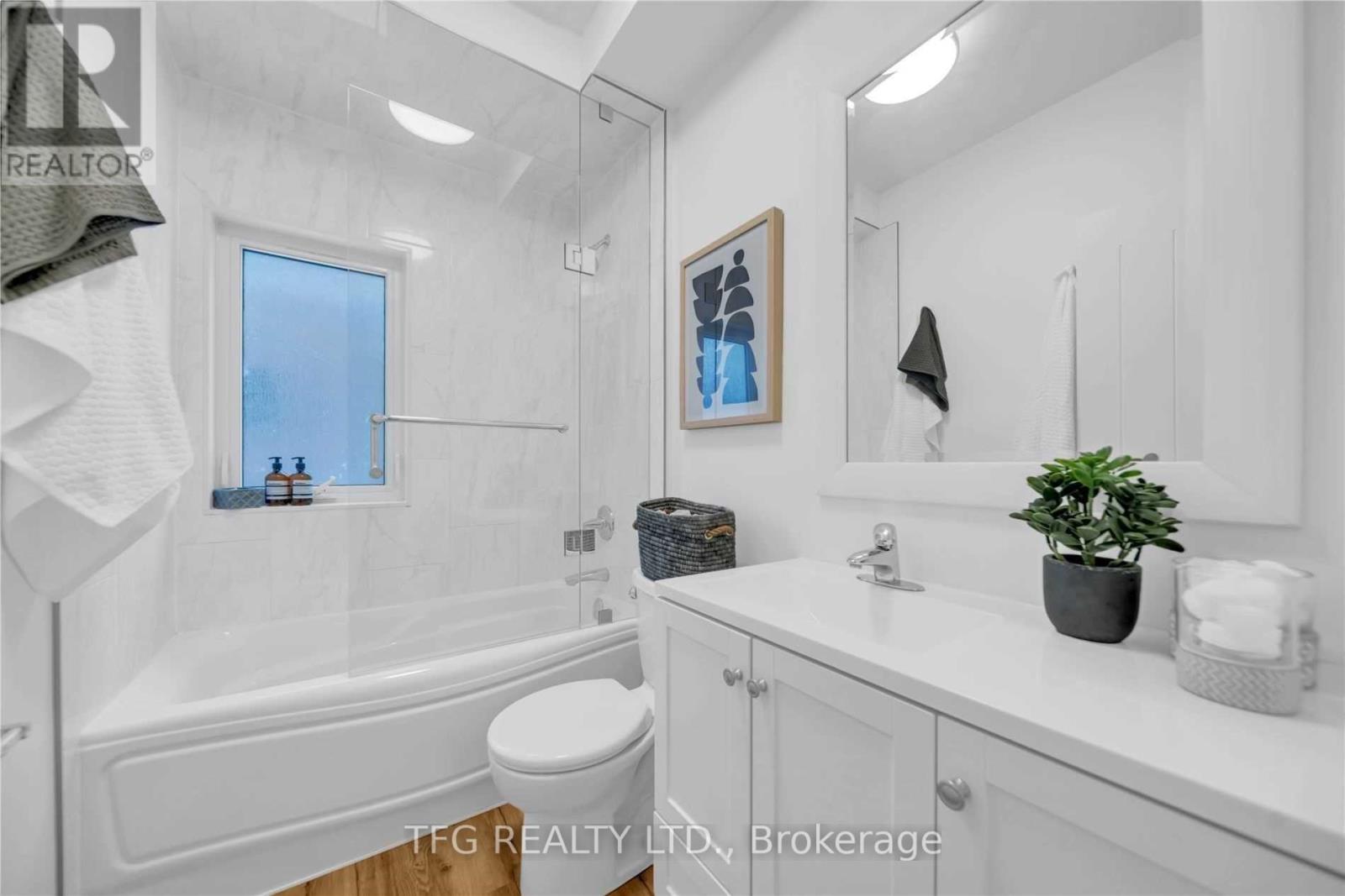 18 Mclaughlin Boulevard, Oshawa, Ontario  L1G 2N8 - Photo 13 - E12273032