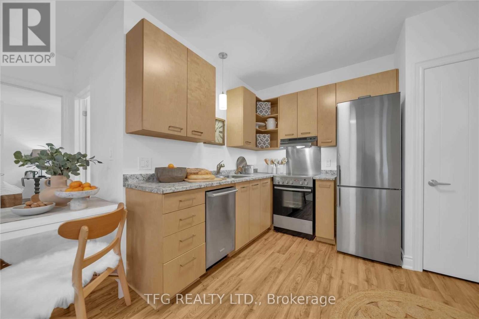 18 Mclaughlin Boulevard, Oshawa, Ontario  L1G 2N8 - Photo 7 - E12273032