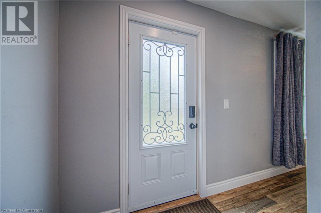 Property at 70 STANLEY Street image 5