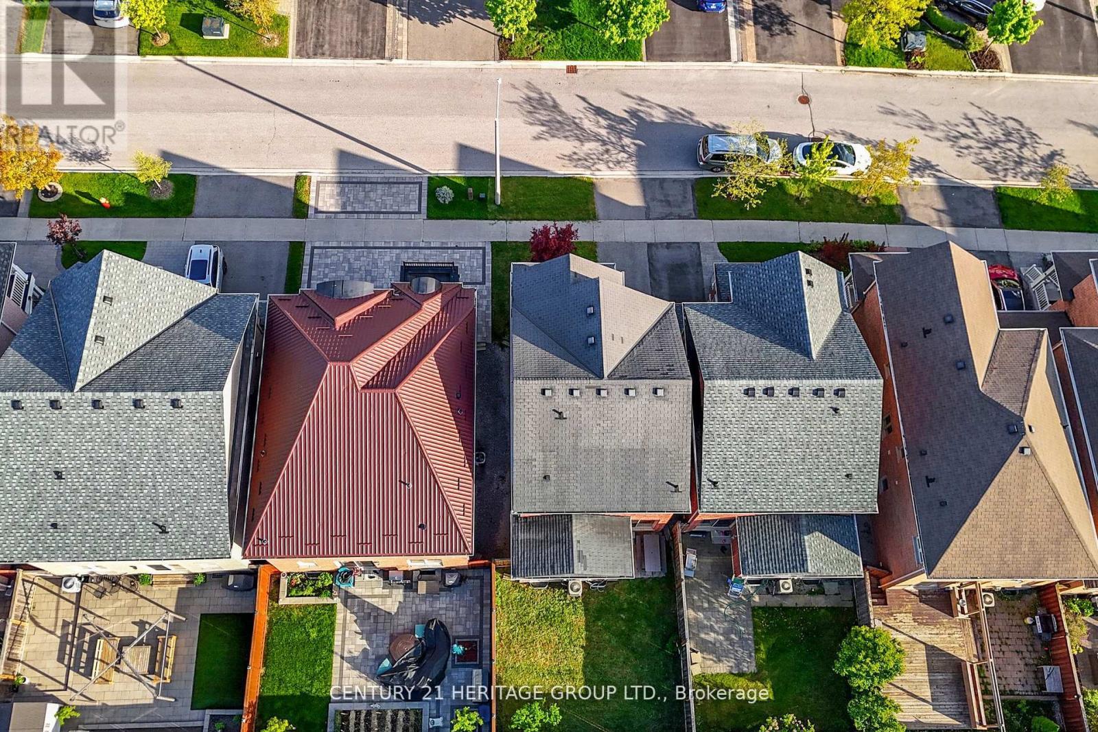 Property at 10 BETONY DRIVE image 3
