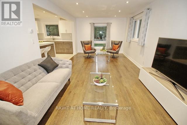 304 Firglen Ridge, Vaughan, Ontario  L4L 1N7 - Photo 15 - N12272784