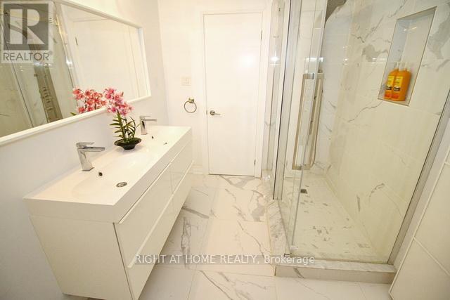 304 Firglen Ridge, Vaughan, Ontario  L4L 1N7 - Photo 23 - N12272784