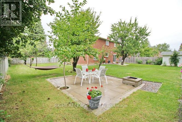 Property at 304 FIRGLEN RIDGE image 3