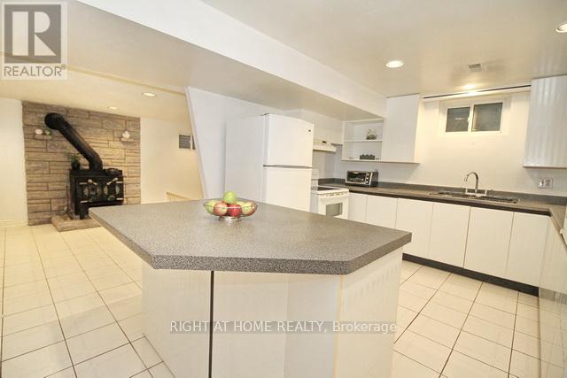 304 Firglen Ridge, Vaughan, Ontario  L4L 1N7 - Photo 30 - N12272784
