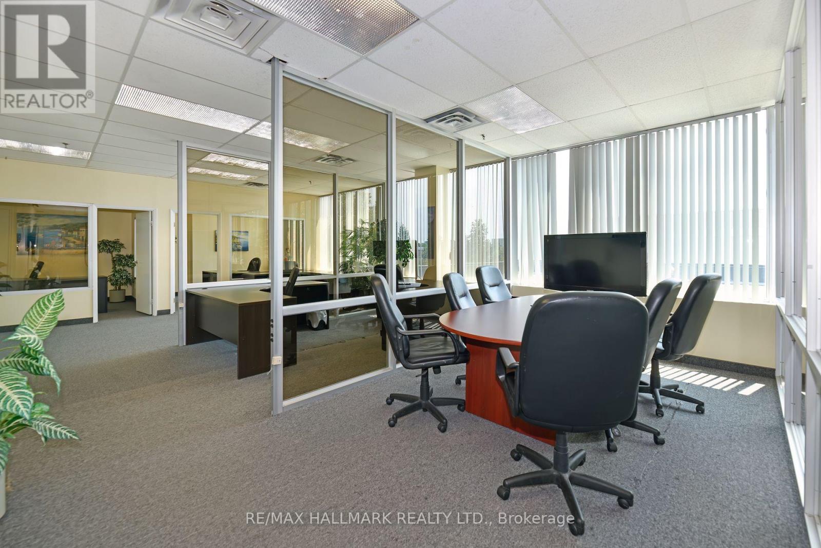 203 - 70 East Beaver Creek Road, Richmond Hill (Beaver Creek Business Park), Ontario  L4B 3B2 - Photo 3 - N12272857