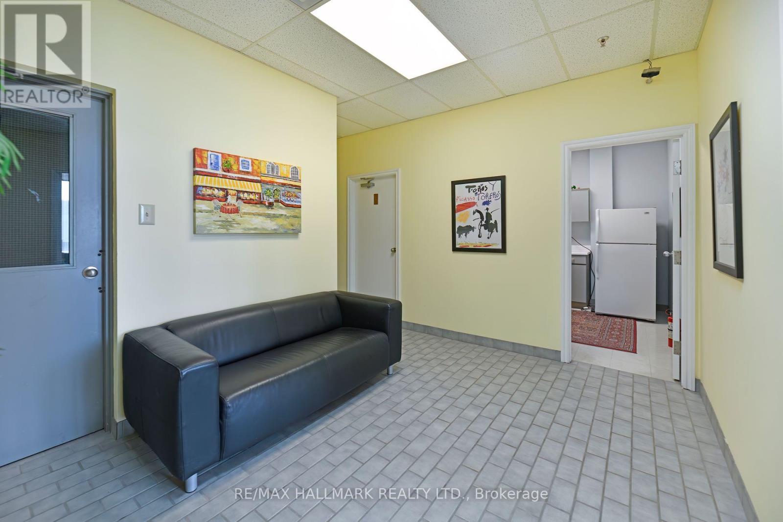 203 - 70 East Beaver Creek Road, Richmond Hill (Beaver Creek Business Park), Ontario  L4B 3B2 - Photo 36 - N12272857
