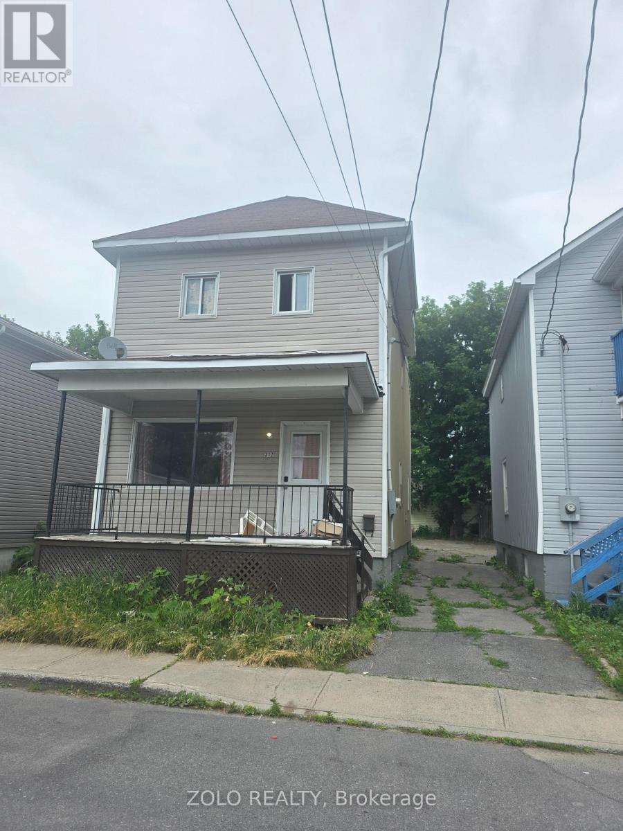 Property at 312 PRINCE ARTHUR STREET image 2