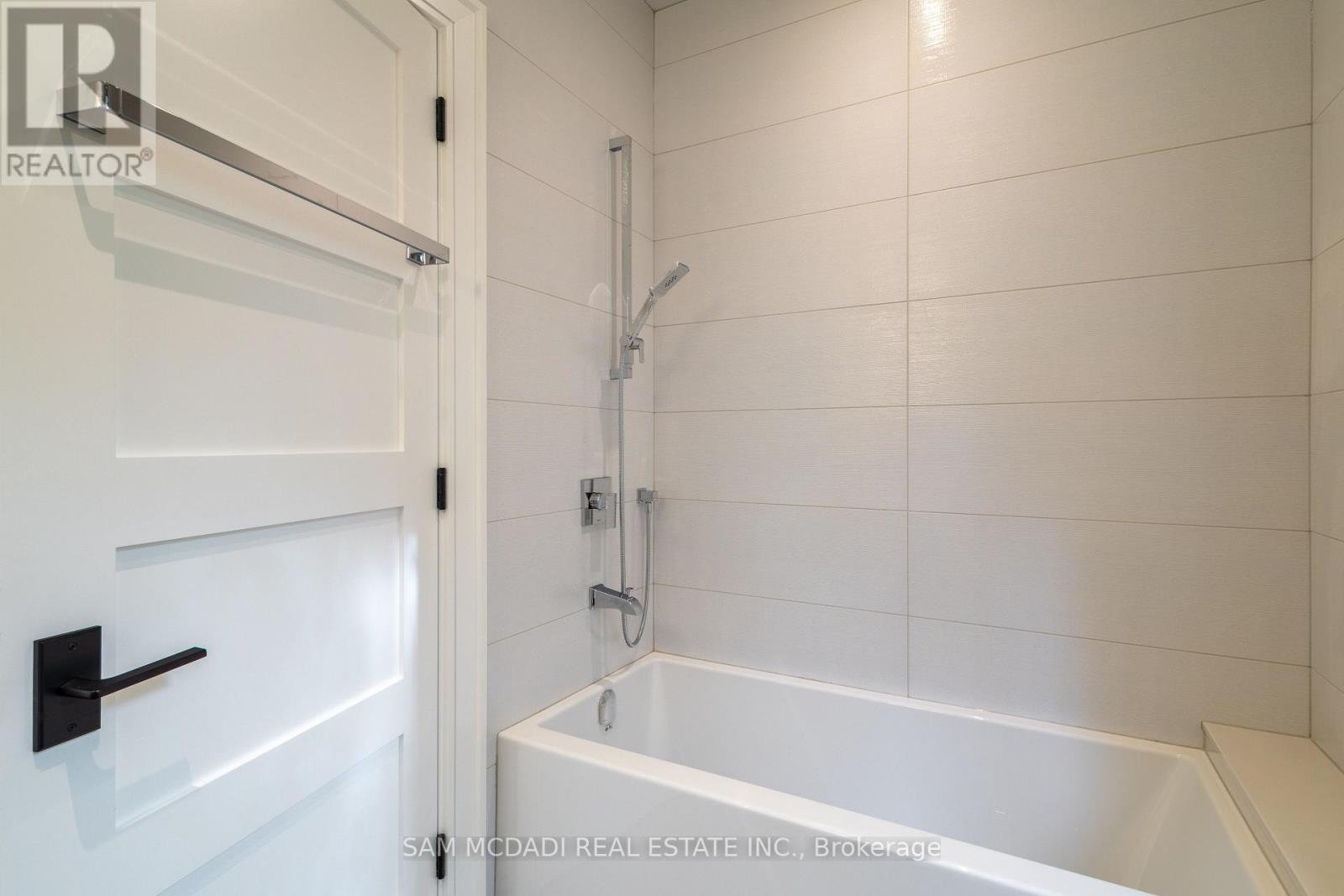 1615 Petrie Way, Mississauga (Clarkson), Ontario  L5J 1G8 - Photo 33 - W12272841