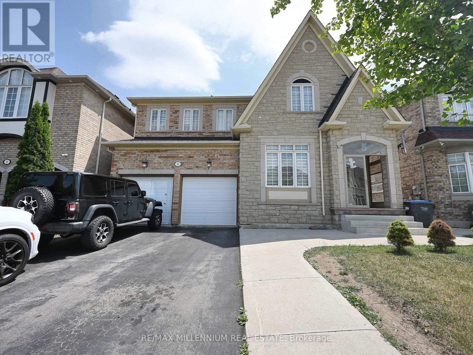 Property at 5 FRESHSPRING DRIVE image 2
