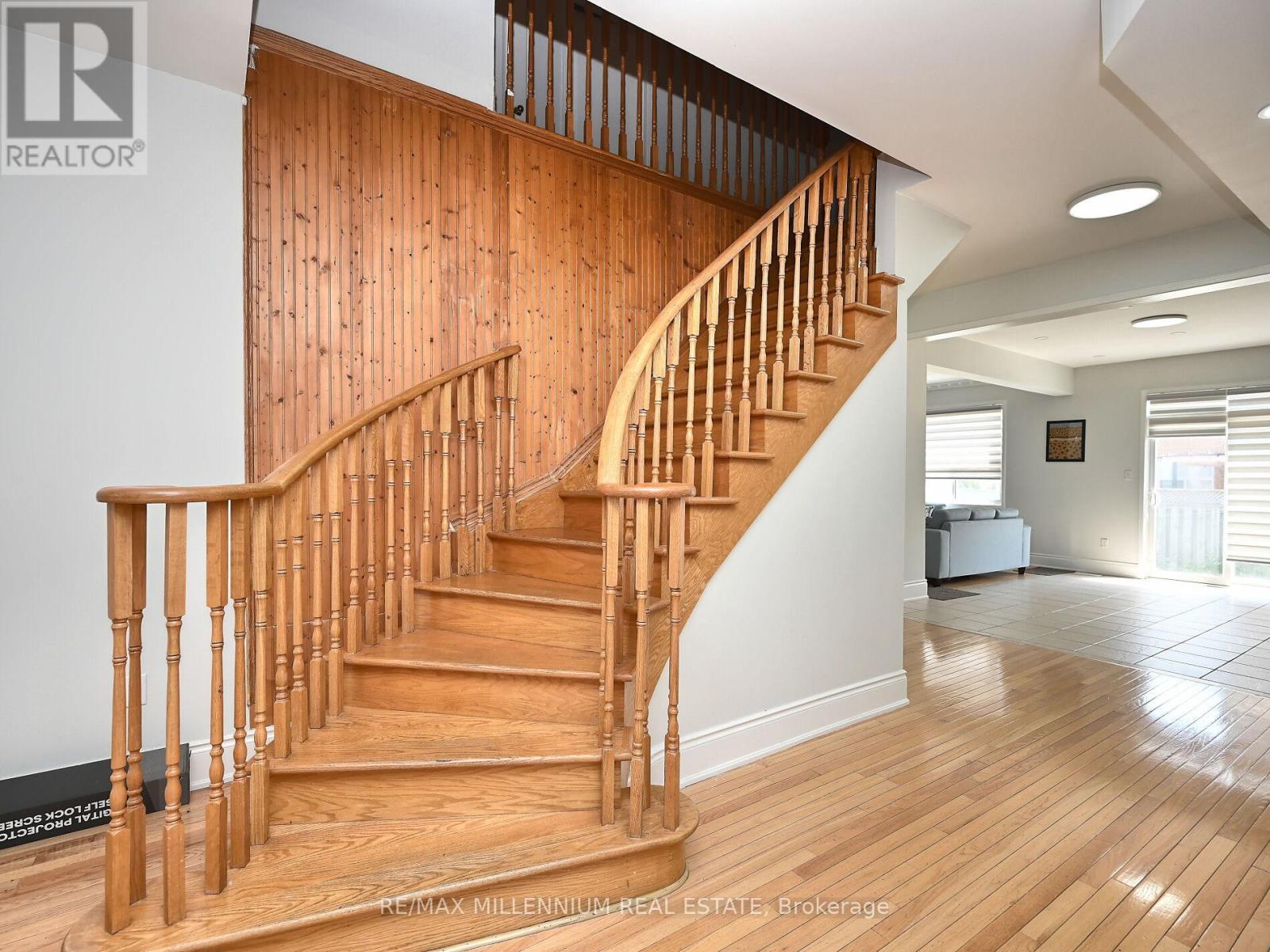 5 Freshspring Drive, Brampton (Sandringham-Wellington), Ontario  L6R 3H6 - Photo 26 - W12272875