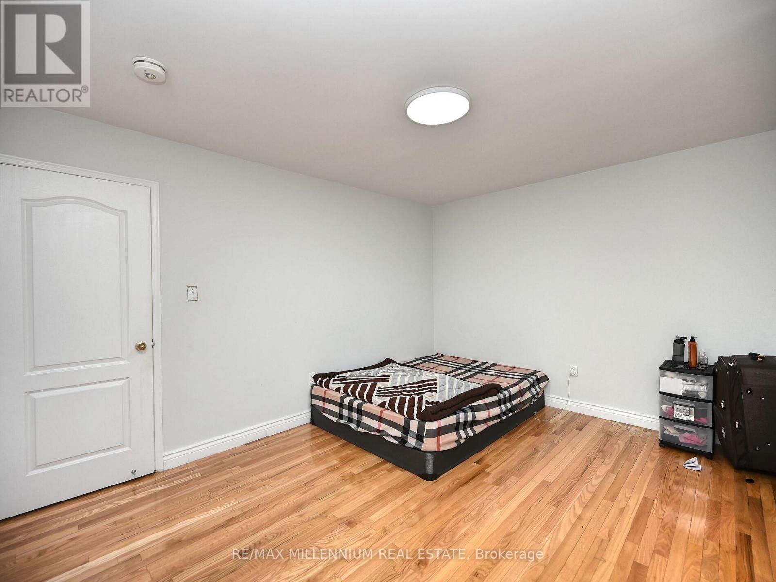 5 Freshspring Drive, Brampton (Sandringham-Wellington), Ontario  L6R 3H6 - Photo 36 - W12272875