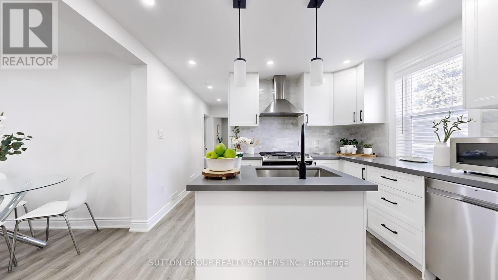 355 Culford Road, Toronto (Maple Leaf), Ontario  M6L 2V8 - Photo 13 - W12272910