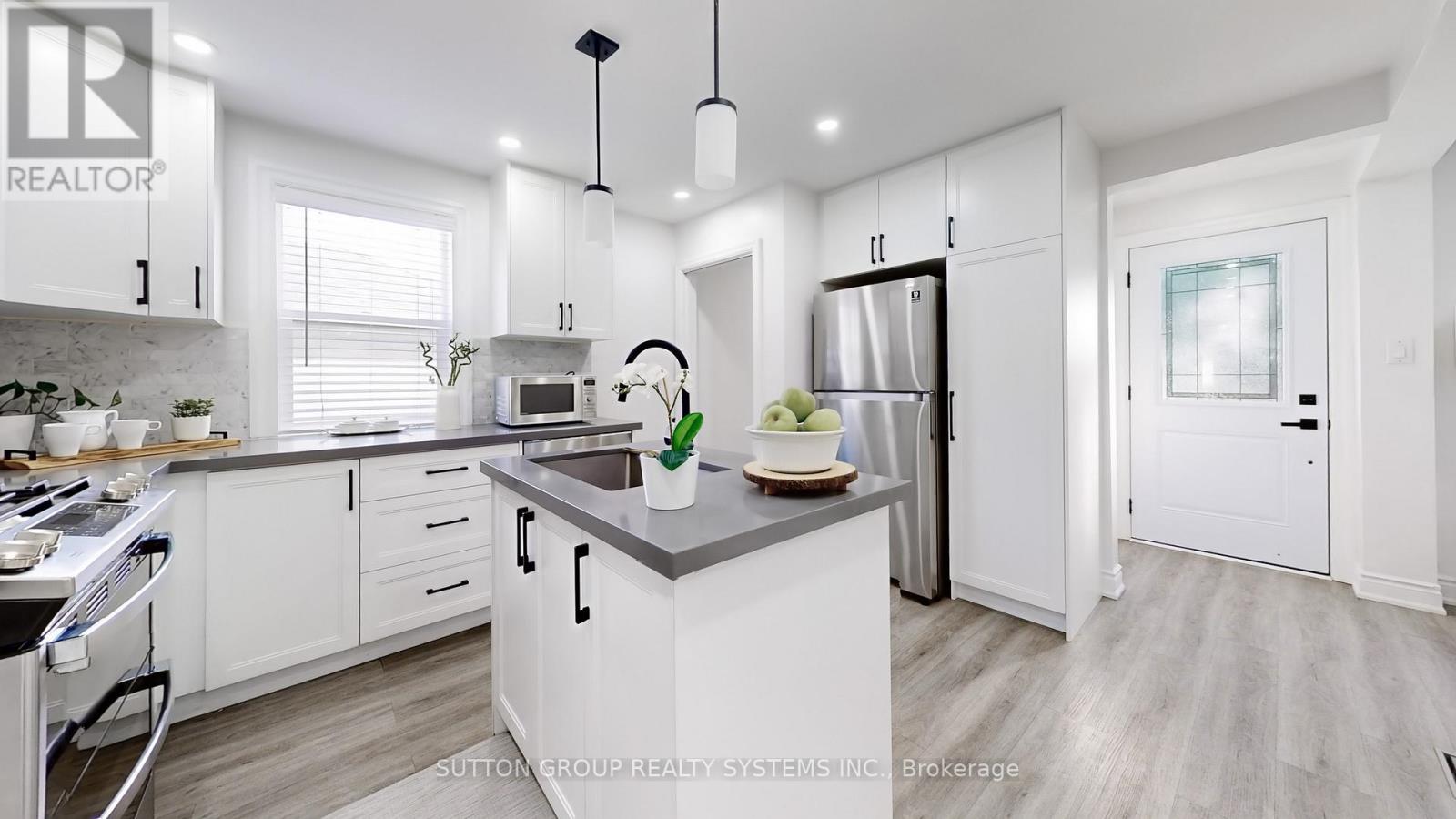 355 Culford Road, Toronto (Maple Leaf), Ontario  M6L 2V8 - Photo 16 - W12272910